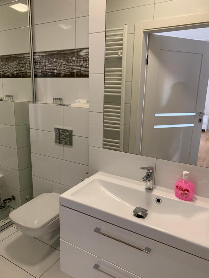 Apartamenty Centrum Nad Motlawa Z Widokiem Na Patio Z Balkonem Gdaňsk Exteriér fotografie