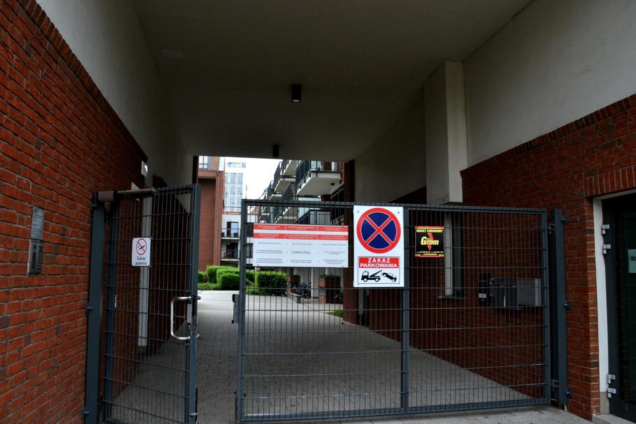 Apartamenty Centrum Nad Motlawa Z Widokiem Na Patio Z Balkonem Gdaňsk Exteriér fotografie